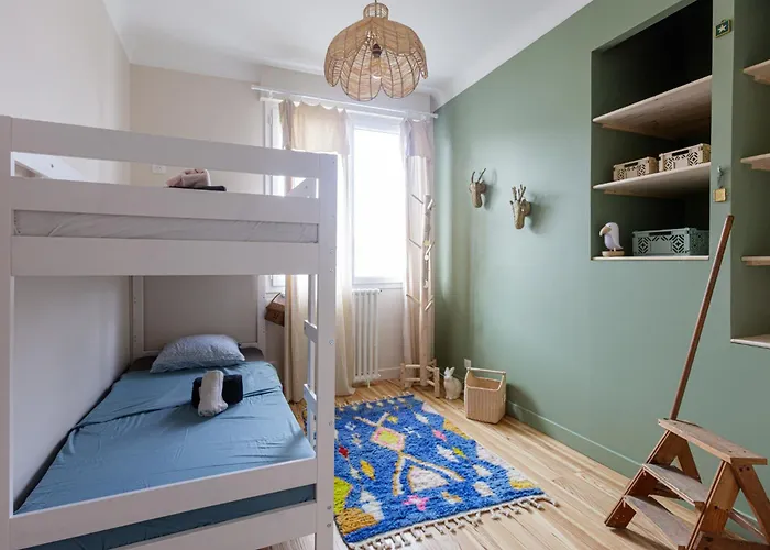 Familiale Proche Port Et *