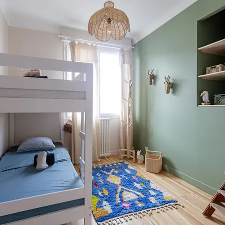 Familiale Proche Port Et *